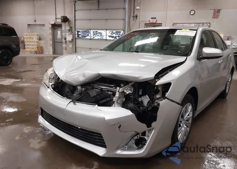 2012 Toyota Camry Le z USA, uszkodzony, nr VIN 4T1BF1FK4CU153849